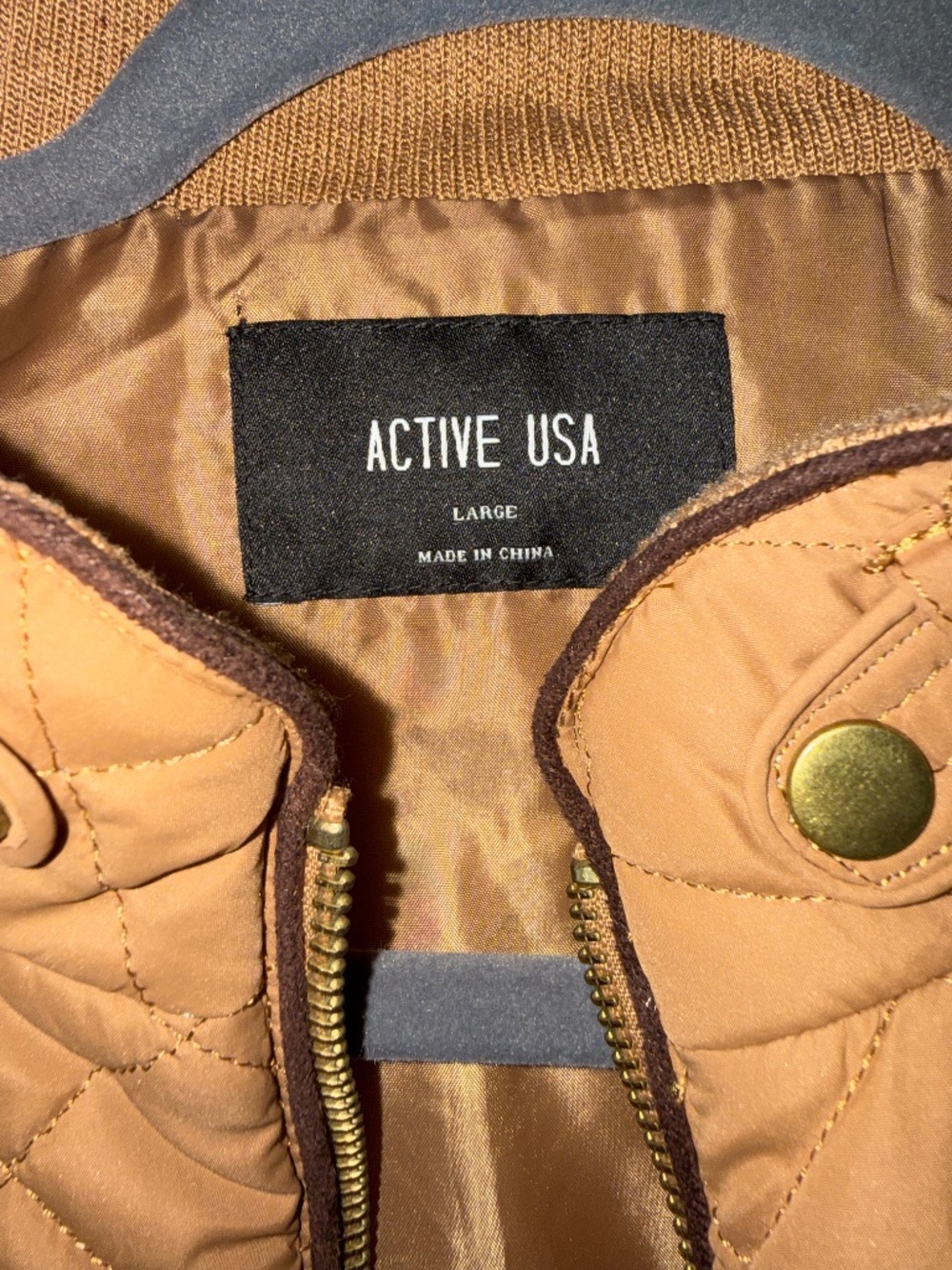 Vest - Picture 3 of 3